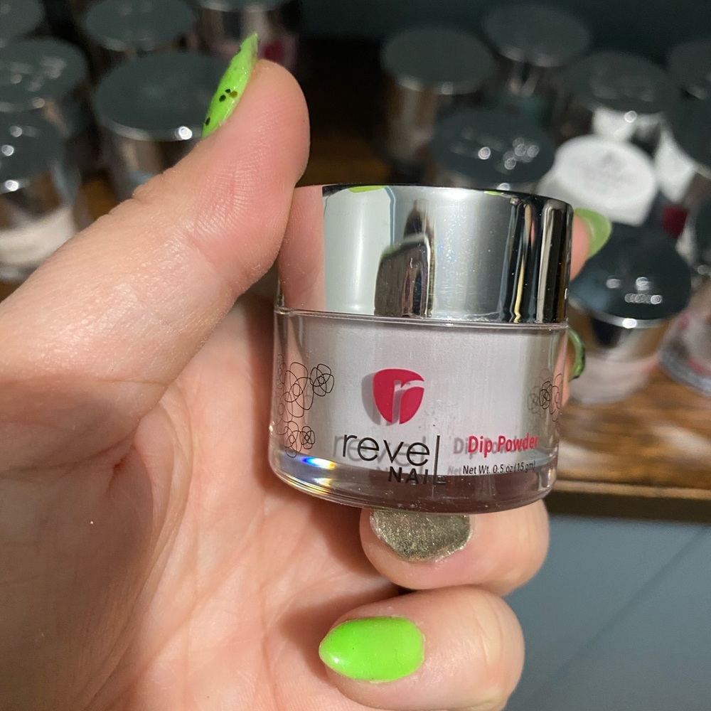 Revel Nail Dip Powder Hustler